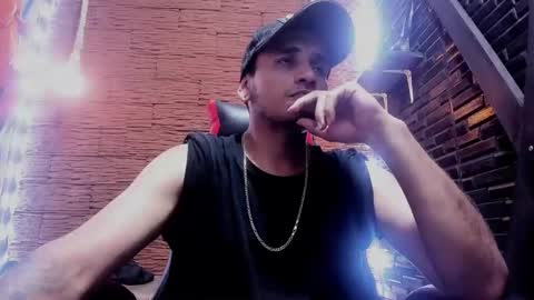 Axell Cross2 online show from 29, 1, 2025