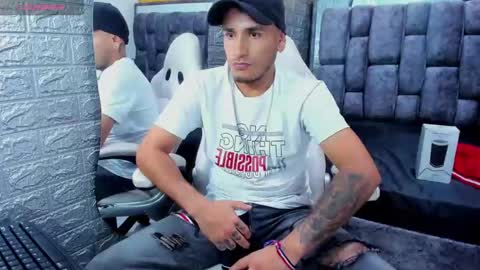 Axell Cross2 online show from 22, 2, 2025