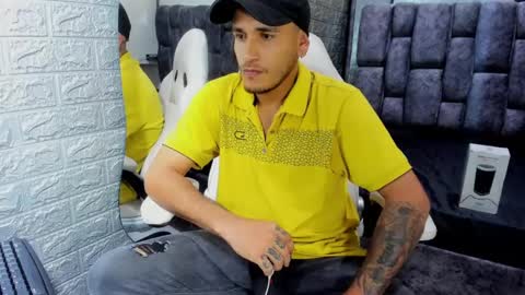 Axell Cross2 online show from 24, 2, 2025