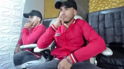 Axell Cross2 online show from 5, 3, 2025