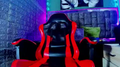 Snapshot of axell_cross2 chatting on 2, 7, 2026 Axell Cross2 online show from 2, 7, 2026