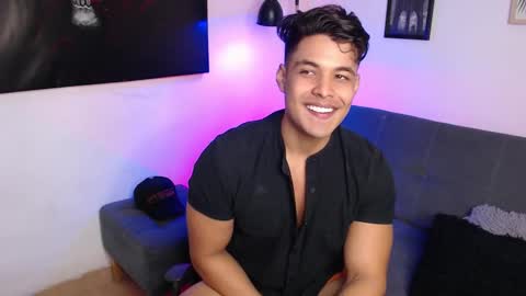 Snapshot of axell_dior chatting on 30, 10, 2025 axell online show from 30, 10, 2025