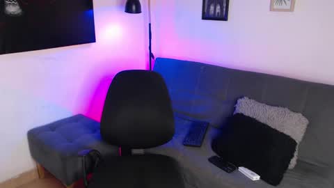 Snapshot of axell_dior chatting on 29, 11, 2025 axell online show from 29, 11, 2025