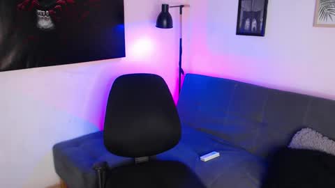 Snapshot of axell_dior chatting on 29, 11, 2025 axell online show from 29, 11, 2025