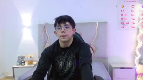 Snapshot of axelnoir_tay chatting on 26, 5, 2026 axelnoir_tay online show from 26, 5, 2026