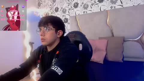 Snapshot of axelnoir_tay chatting on 1, 6, 2026 axelnoir_tay online show from 1, 6, 2026