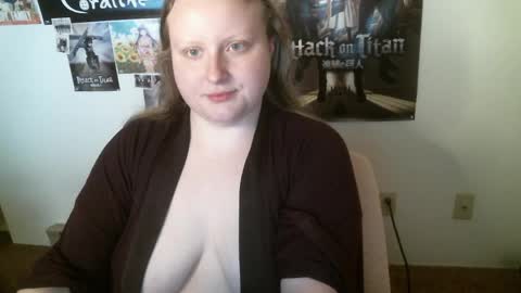 Snapshot of axisgray chatting on 18, 5, 2026 Axis Gray online show from 18, 5, 2026