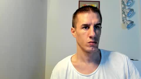 Axl online show from 2, 12, 2025