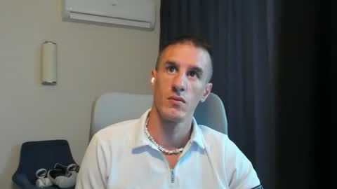 Snapshot of axl_fx chatting on 21, 6, 2026 Axl online show from 21, 6, 2026