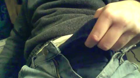 Snapshot of aydum79 chatting on 12, 1, 2026 aydum79 online show from 12, 1, 2026