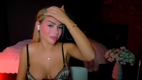 Snapshot of ayla_demir chatting on 24, 6, 2026 Ayla Demir online show from 24, 6, 2026