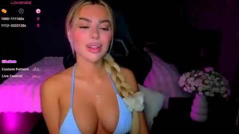 Snapshot of ayla_demir chatting on 29, 6, 2026 Ayla Demir online show from 29, 6, 2026