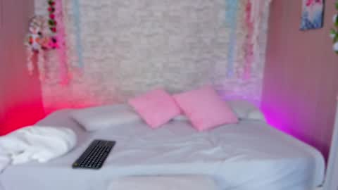 Snapshot of ayla_lux chatting on 17, 6, 2026 Ayla online show from 17, 6, 2026