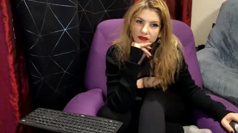Dominatrix Queen online show from 17, 2, 2025