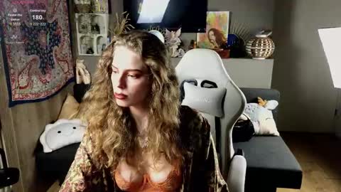 Ayreen Moore online show from 22, 9, 2025