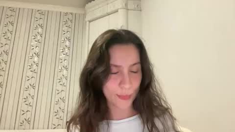 Snapshot of ayyababys chatting on 9, 6, 2026 angel ayya online show from 9, 6, 2026