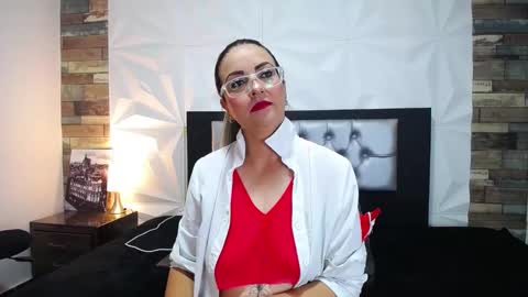 Azahara online show from 22, 2, 2025