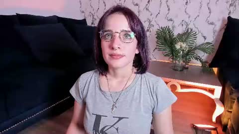 Snapshot of azahara_18 chatting on 26, 6, 2026 Azahara online show from 26, 6, 2026