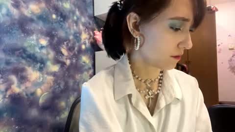 Snapshot of azaleegansen chatting on 3, 11, 2025 Minro online show from 3, 11, 2025