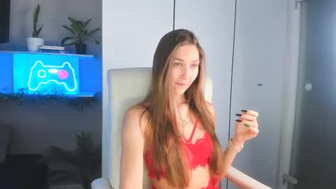 Snapshot of azeliaclark chatting on 7, 3, 2025 Sofia online show from 7, 3, 2025