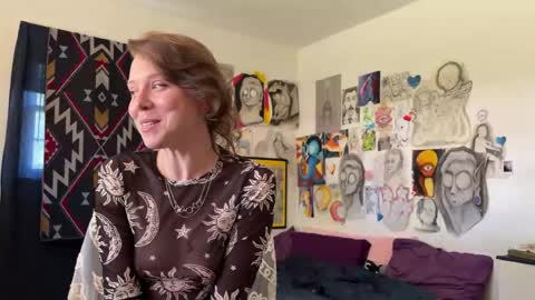 Snapshot of azeraika chatting on 21, 4, 2026 Azerai online show from 21, 4, 2026