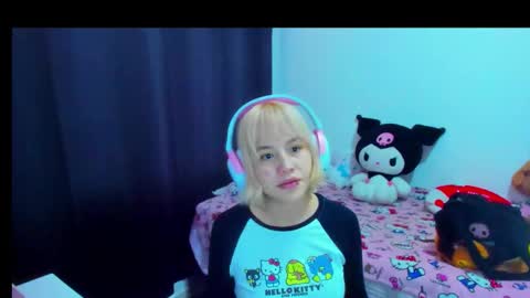 Azu Moure online show from 22, 2, 2026