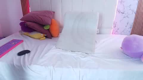 Snapshot of azul_horny chatting on 4, 6, 2026 PRINCESS AZUL. online show from 4, 6, 2026