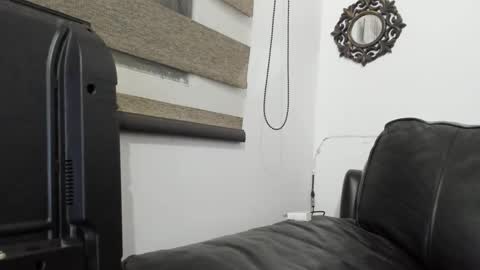 Snapshot of azulenna_05 chatting on 17, 9, 2025 lenna online show from 17, 9, 2025