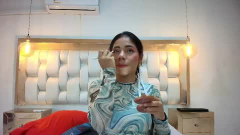 Snapshot of azulmaveric chatting on 20, 4, 2026 AZUL online show from 20, 4, 2026