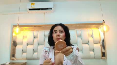 Snapshot of azulmaveric chatting on 11, 5, 2026 AZUL online show from 11, 5, 2026