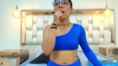 Snapshot of azulmaveric chatting on 17, 7, 2026 AZUL online show from 17, 7, 2026