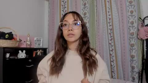 Snapshot of azumi_saan chatting on 10, 6, 2026 azumi saan online show from 10, 6, 2026