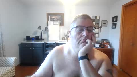 Snapshot of b1gh0rnyguy chatting on 17, 9, 2025 Cory online show from 17, 9, 2025