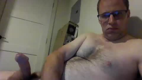 Snapshot of b21lundeen chatting on 16, 10, 2025 your-personal-weener online show from 16, 10, 2025