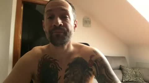 Snapshot of babakeror chatting on 22, 6, 2026 BKR online show from 22, 6, 2026