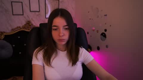 Snapshot of babe_dollie chatting on 18, 4, 2026 Babe online show from 18, 4, 2026