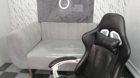 Snapshot of baby_khloe_b chatting on 16, 3, 2026 baby_khloe_b online show from 16, 3, 2026