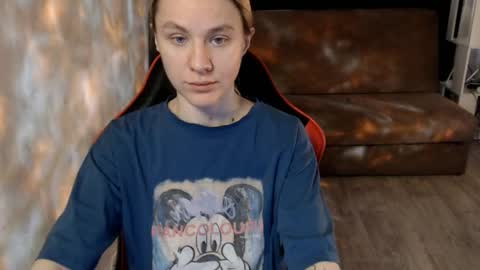 baby_kitte online show from 20, 4, 2026