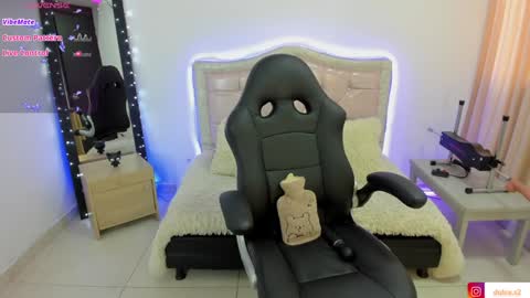 Dulce  Stefa  online show from 1, 1, 2025