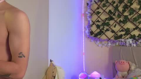 Snapshot of baby_xian chatting on 6, 3, 2025  Dani  online show from 6, 3, 2025