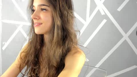 Aylin  online show from 17, 12, 2024