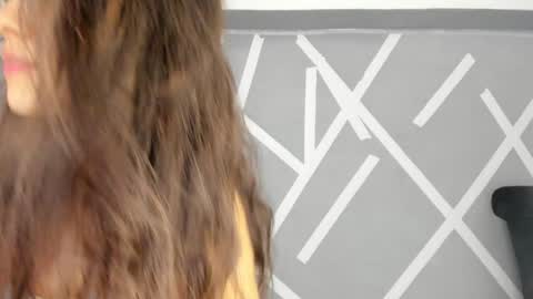 Aylin  online show from 18, 12, 2024