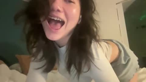 Snapshot of babybunnny chatting on 5, 2, 2026 ava online show from 5, 2, 2026