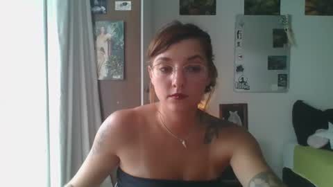 babydemon6 online show from 19, 2, 2025