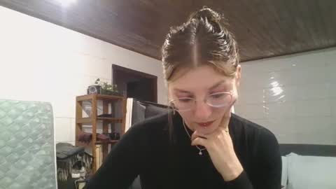 Snapshot of babydemon6 chatting on 11, 5, 2026 babydemon6 online show from 11, 5, 2026