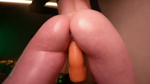 babydoll_laura online show from 10, 4, 2026