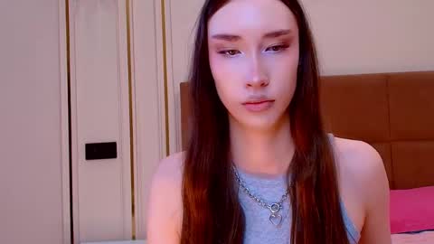 Snapshot of babylisabrown chatting on 25, 5, 2026 Annie online show from 25, 5, 2026