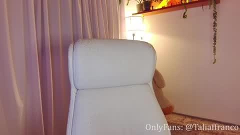 Snapshot of babyprincesstalia chatting on 20, 5, 2026 Talia online show from 20, 5, 2026
