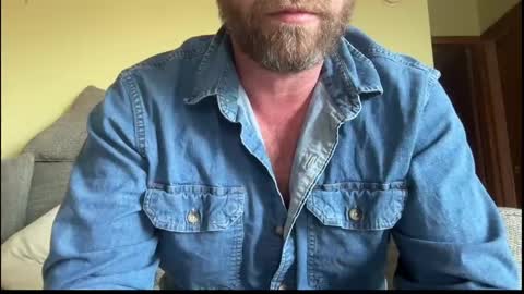 Snapshot of backroadboy chatting on 11, 3, 2025 backroadboy online show from 11, 3, 2025