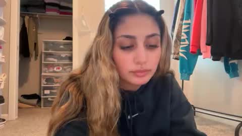 Snapshot of badbihdani18 chatting on 19, 5, 2026 badbihdani18 online show from 19, 5, 2026